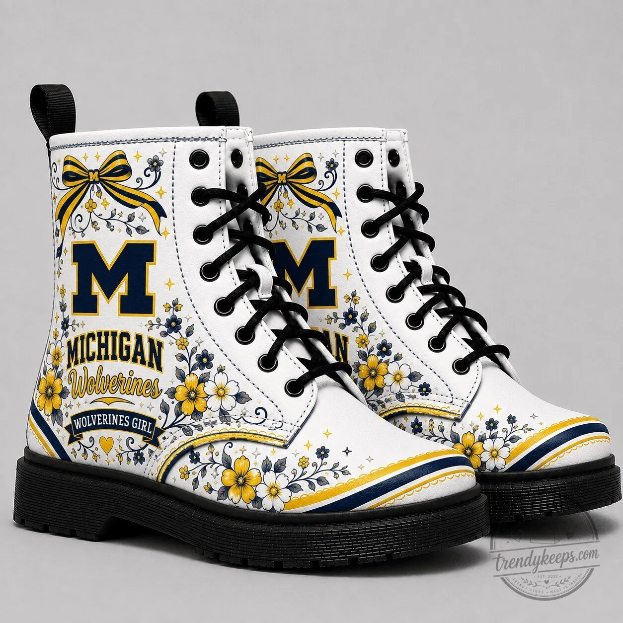 Michigan Wolverines Floral Combat Boots for Women, Michigan Wolverines Girl Shoes 1 Michigan Wolverines Floral Combat Boots for Women, Michigan Wolverines Girl Shoes