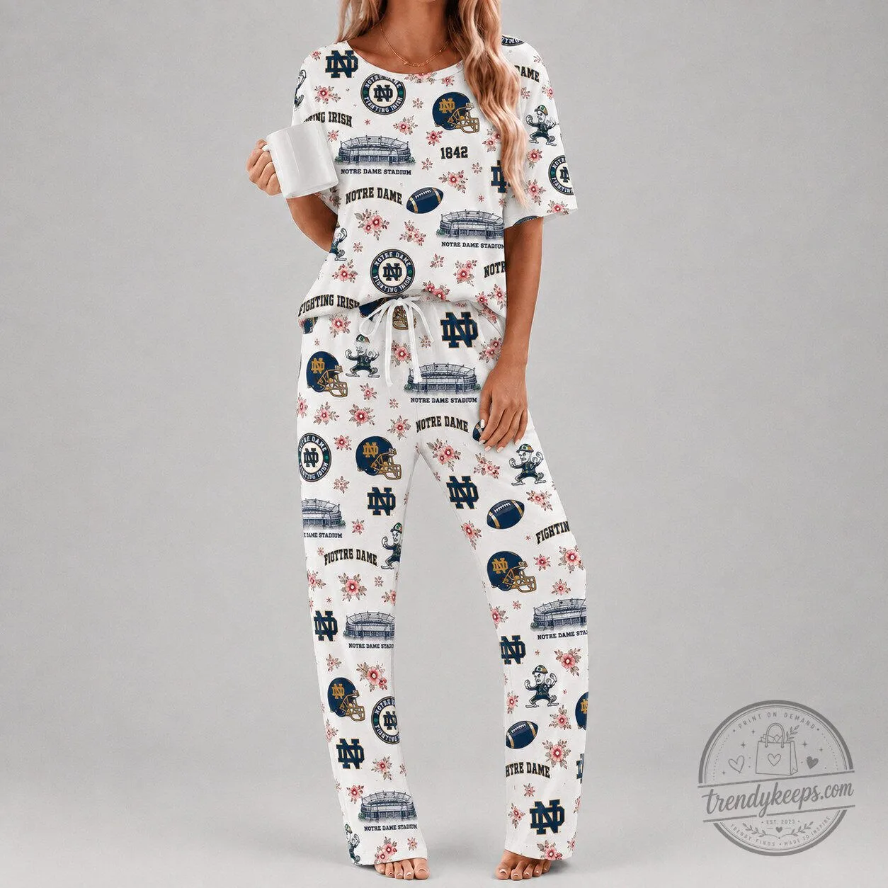 Notre Dame Fighting Irish Stadium Floral Pattern Women's Pajamas Set