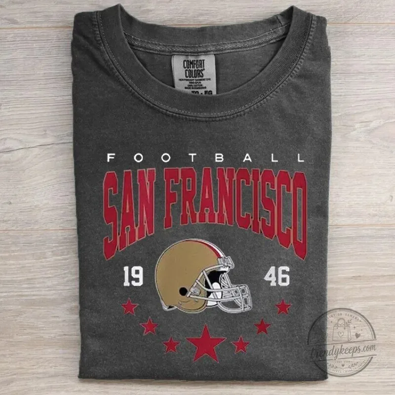 San Francisco Football Helmet 1946 Distressed Style Graphic T-Shirt